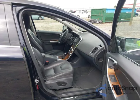 2017 Volvo Xc60 T5 Inscription from USA, damaged, VIN YV440MDU4H2006502